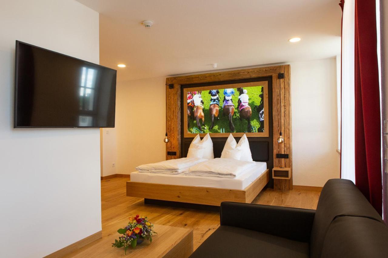 Gasthof & Hotel Bichler Emmering  エクステリア 写真