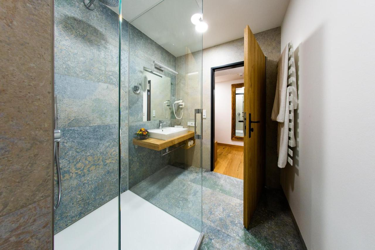 Gasthof & Hotel Bichler Emmering  エクステリア 写真