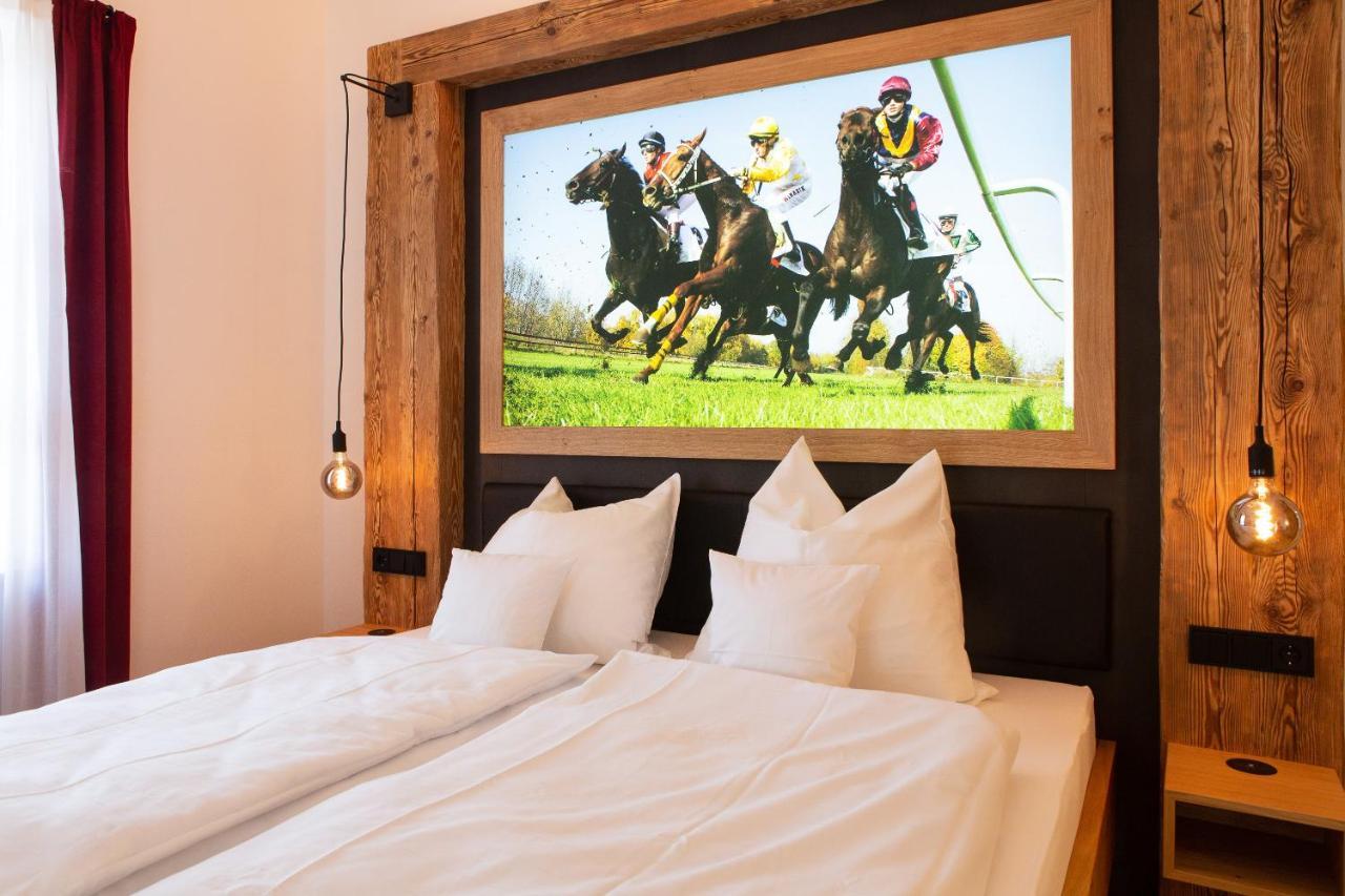 Gasthof & Hotel Bichler Emmering  エクステリア 写真