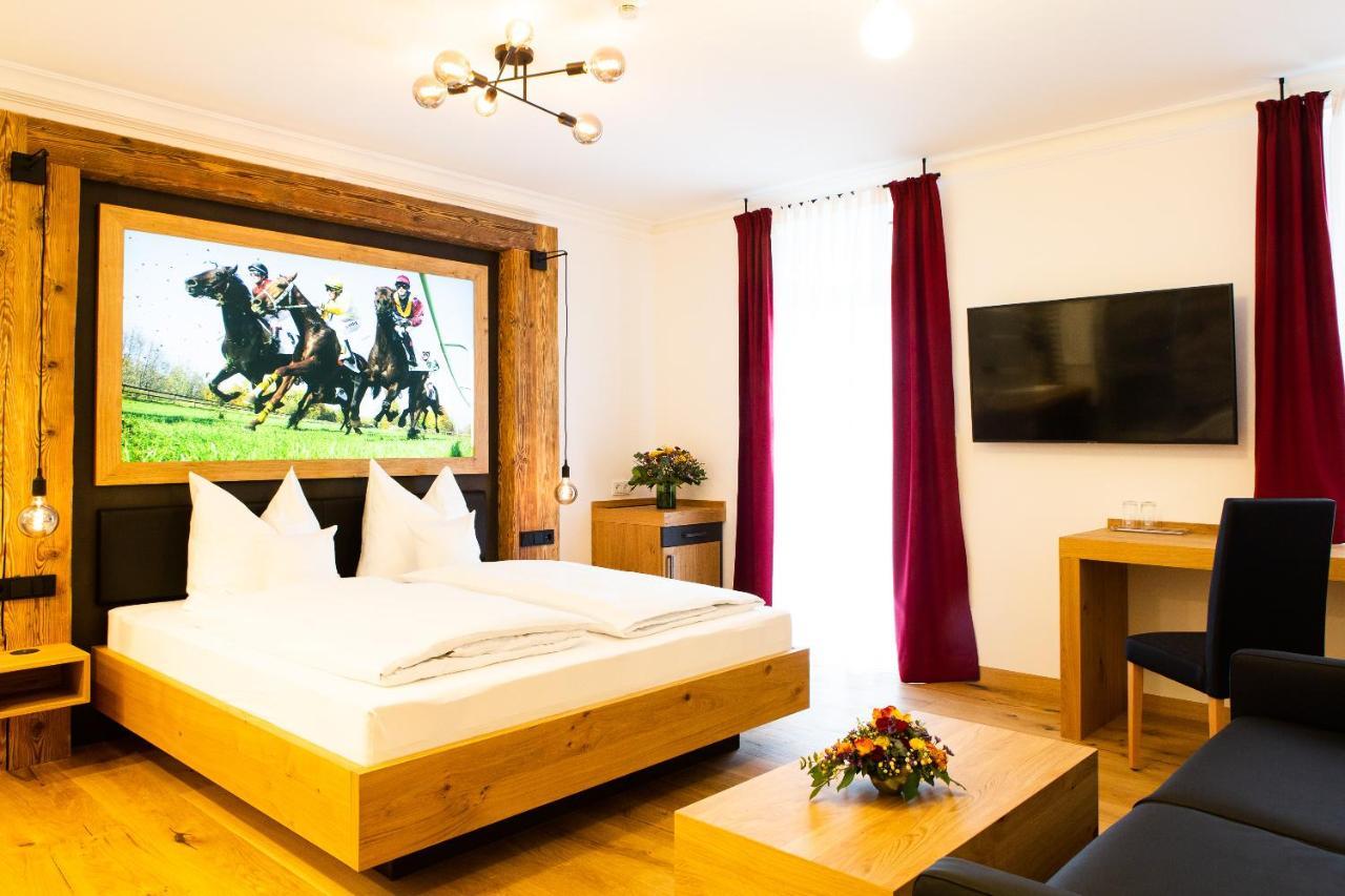 Gasthof & Hotel Bichler Emmering  エクステリア 写真