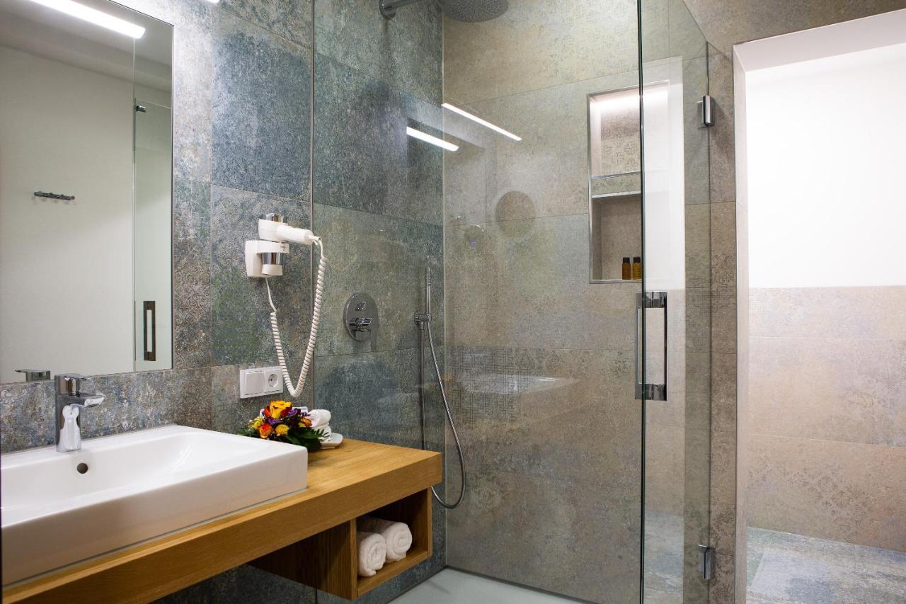 Gasthof & Hotel Bichler Emmering  エクステリア 写真