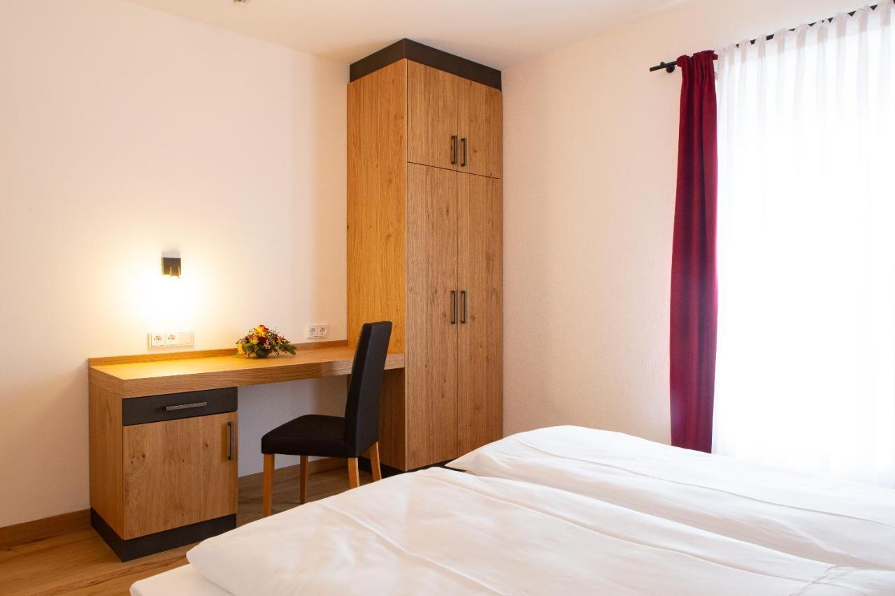 Gasthof & Hotel Bichler Emmering  エクステリア 写真