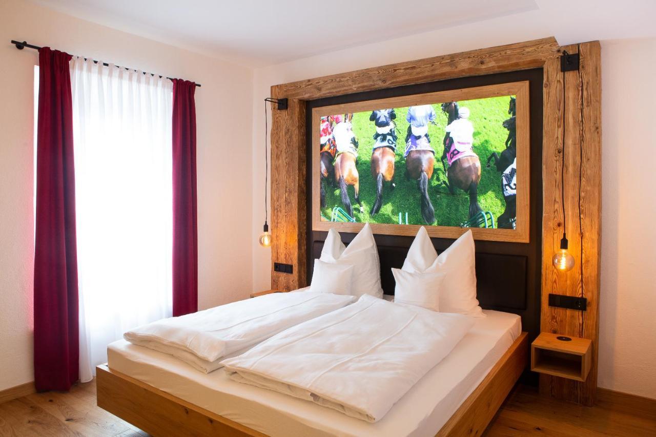 Gasthof & Hotel Bichler Emmering  エクステリア 写真